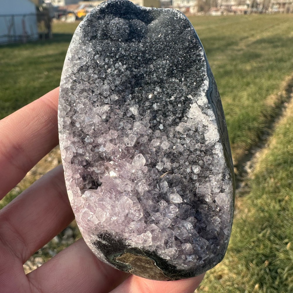 Natural 229g Amethyst Quartz Geode Crystal for Energy Healing & Decor