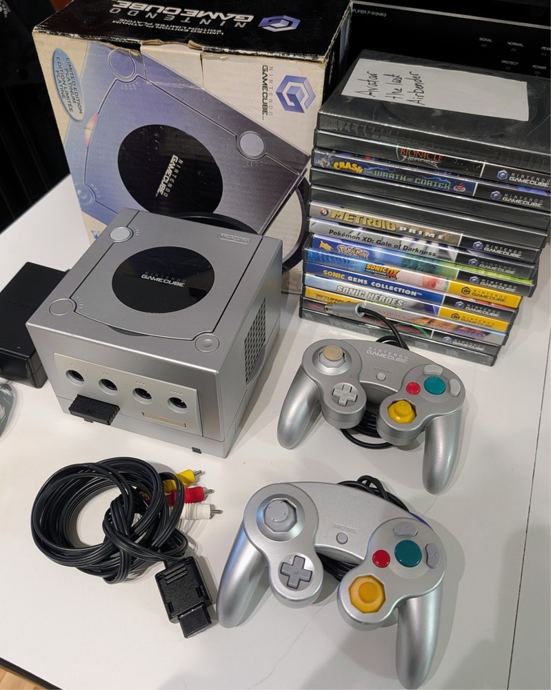 Nintendo GameCube Console and Games *Read description*