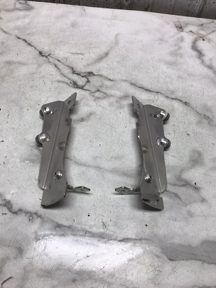 07 Yamaha XV1700 XV 1700 Road Star Warrior Windshield Wind Shield Mounts Bracket