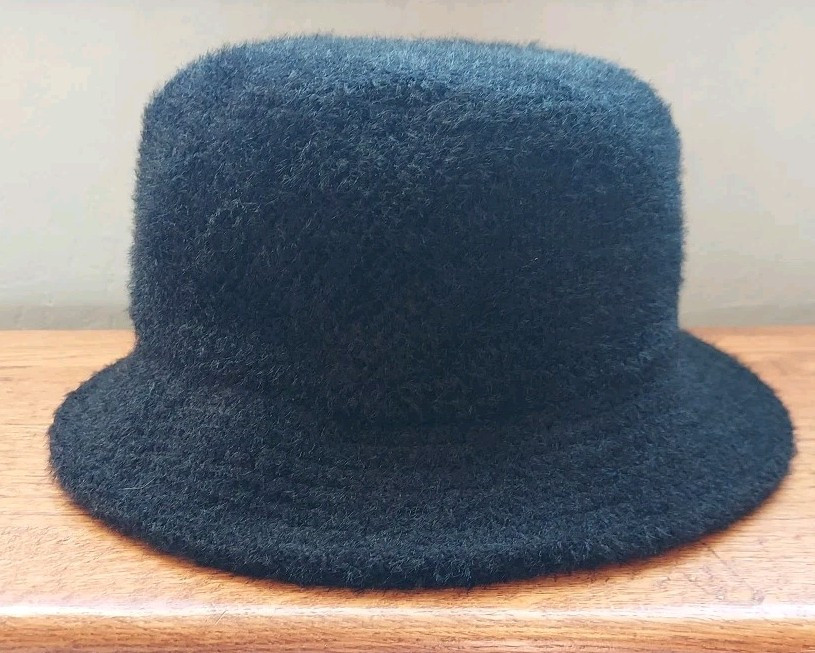 David And Young Black Fuzzy Bucket Hat. Y2K. 90s.