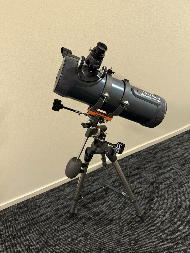 Celestron Astromaster 114