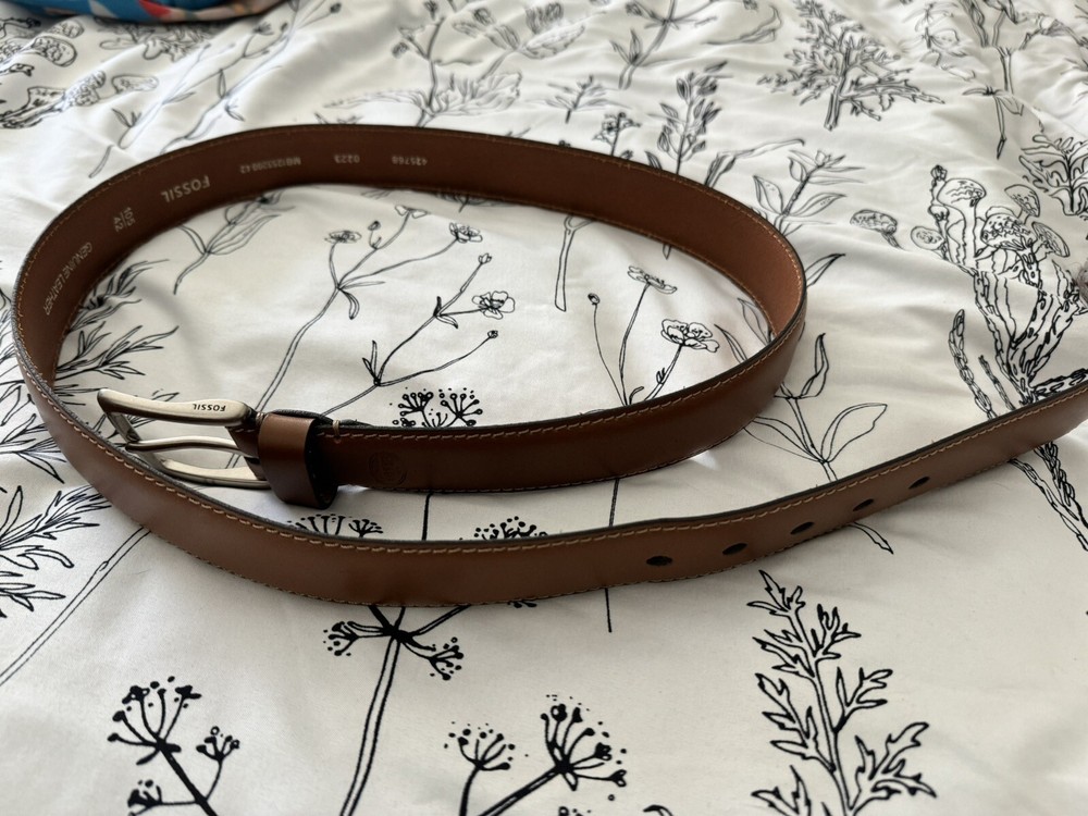 Fossil Brown Leather MB1255200 Belt for Men, 105/42 Size