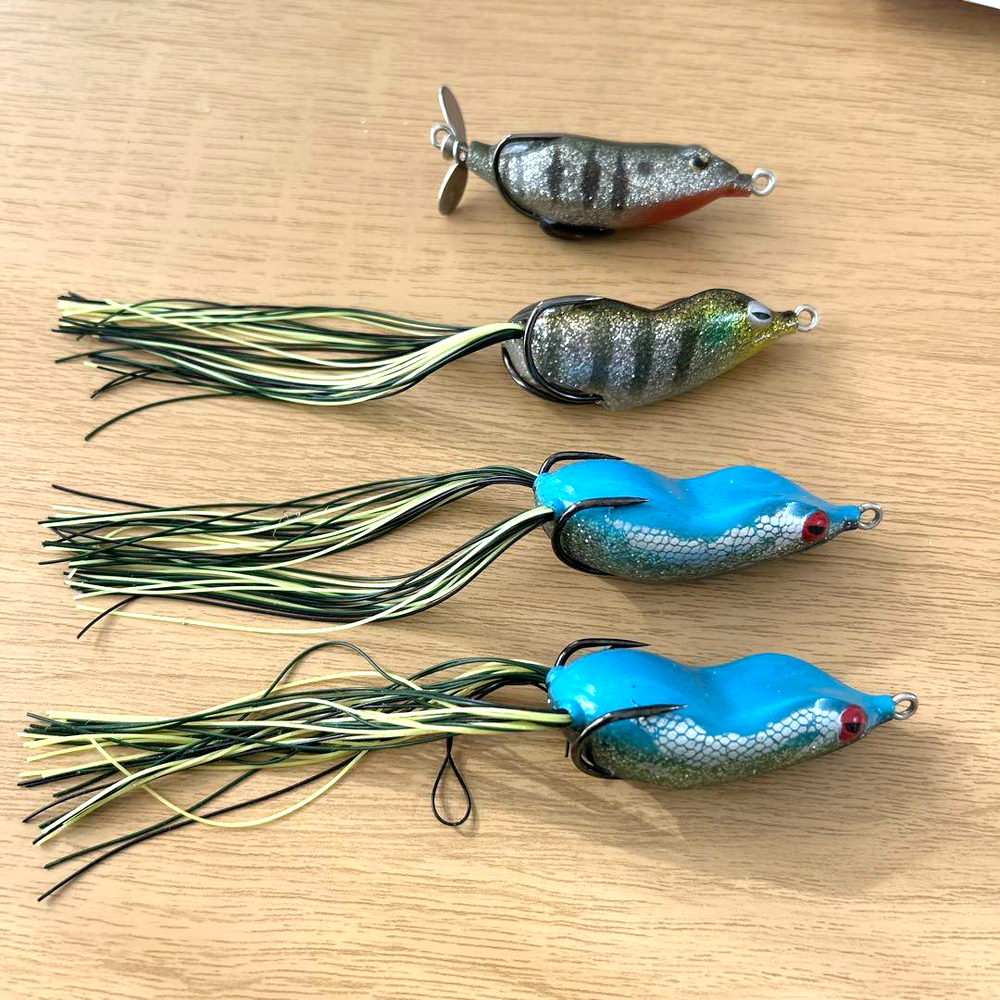 JACKALL IOBee (x3) & Scatter Frog (x1) Lures Set, Ken Iyobe, Japan