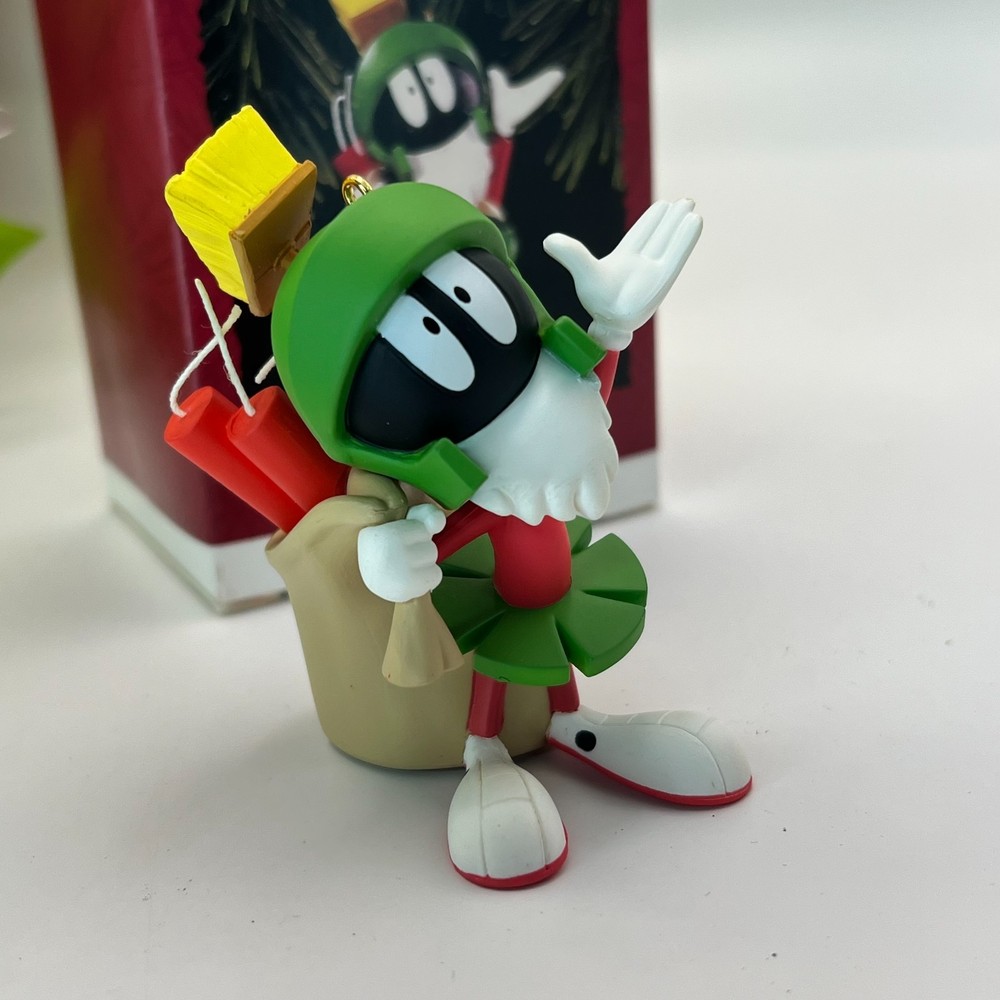 Hallmark Keepsake Marvin the Martian Ornament Looney Tunes With Box 1996