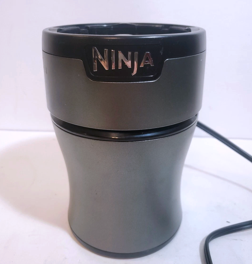 Ninja Nutri Blender BN3 Series 30 700-Watt Personal Blender Motor Base - Works