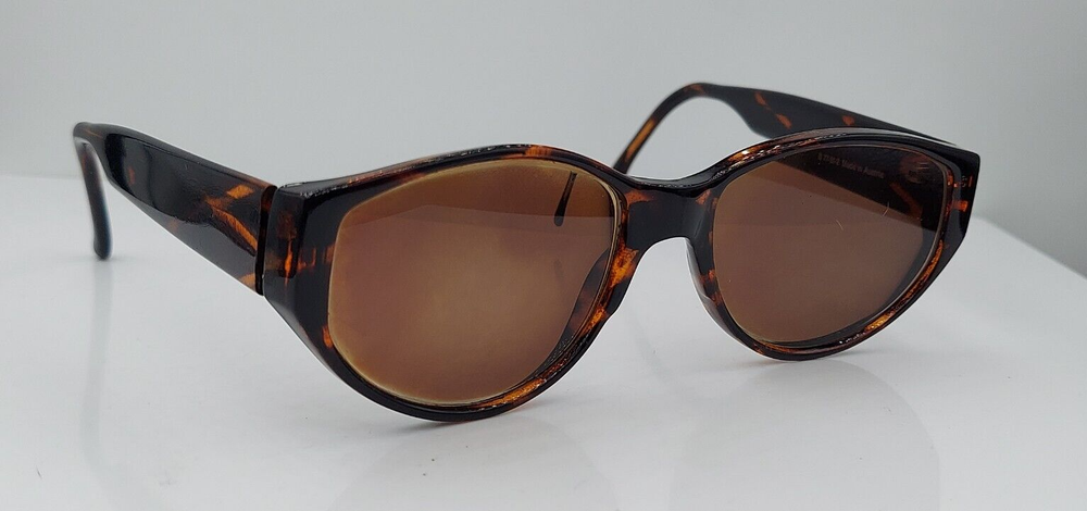 Vintage Ellen Tracy B77-31-2 Brown Oval Austria Sunglass Frames