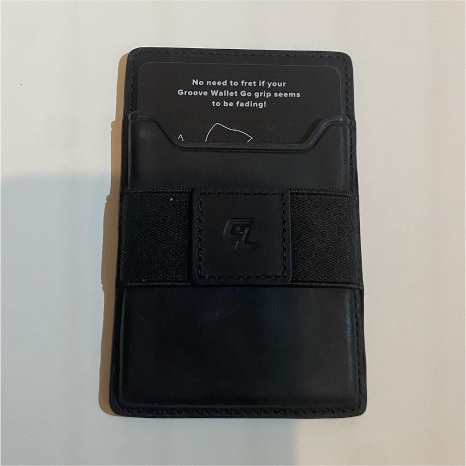 Groove Life GO Wallet BLACK  - GOOD  CONDITION