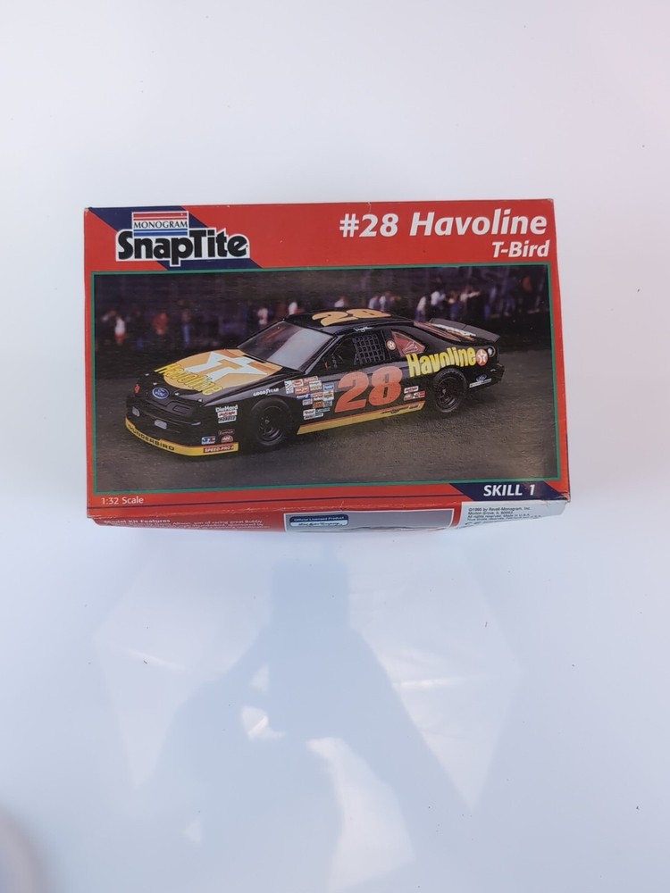 Davey Allison 28 Havoline Ford Thunderbird 1:32 SnapTite Model Car