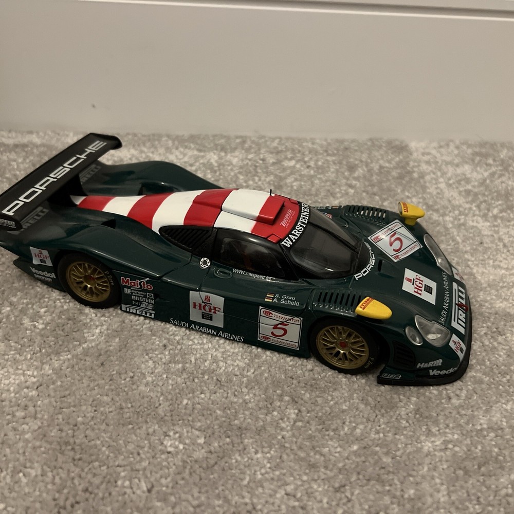 Maisto Porsche 911 GT1 98 Zakspeed Racing No.5 Scale 1:18 S Grau & A Scheld
