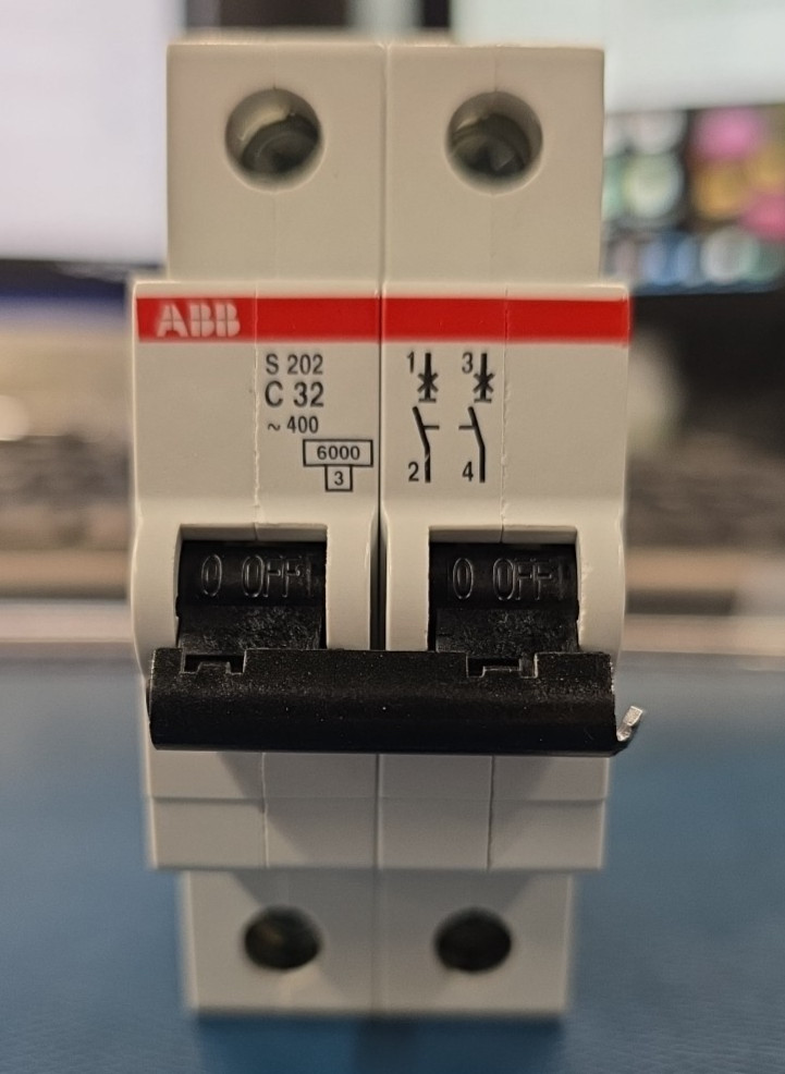 1pc new S202-C32 ABB  circuit breaker