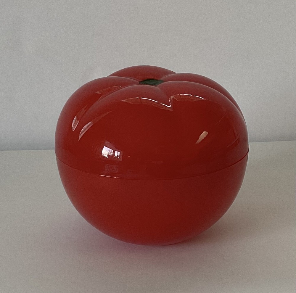 Hutzler 571 Tomato Saver Container for Fresh Longer Storage