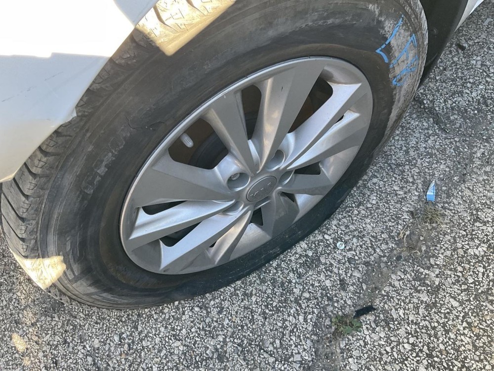 17x6.5 Alloy 10-Spoke Wheel for 2015-2018 Kia Sedona Part 4703923  