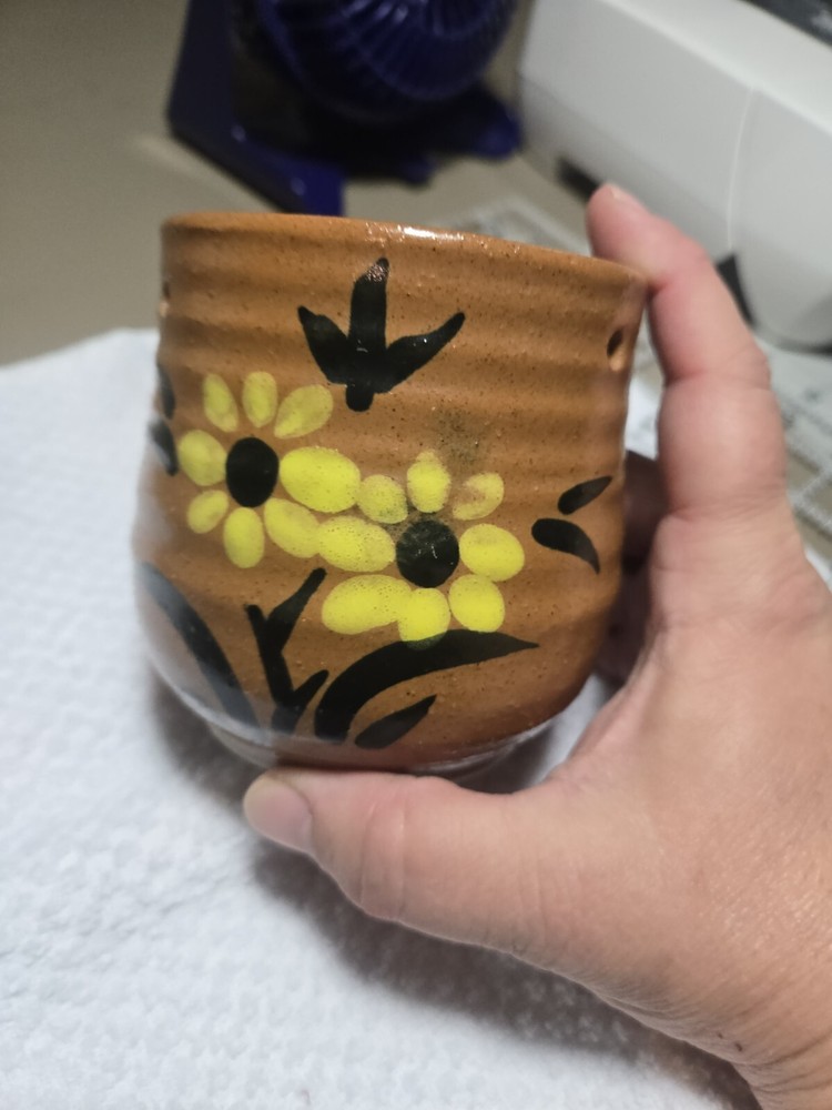 Small ceramic pot 3.75