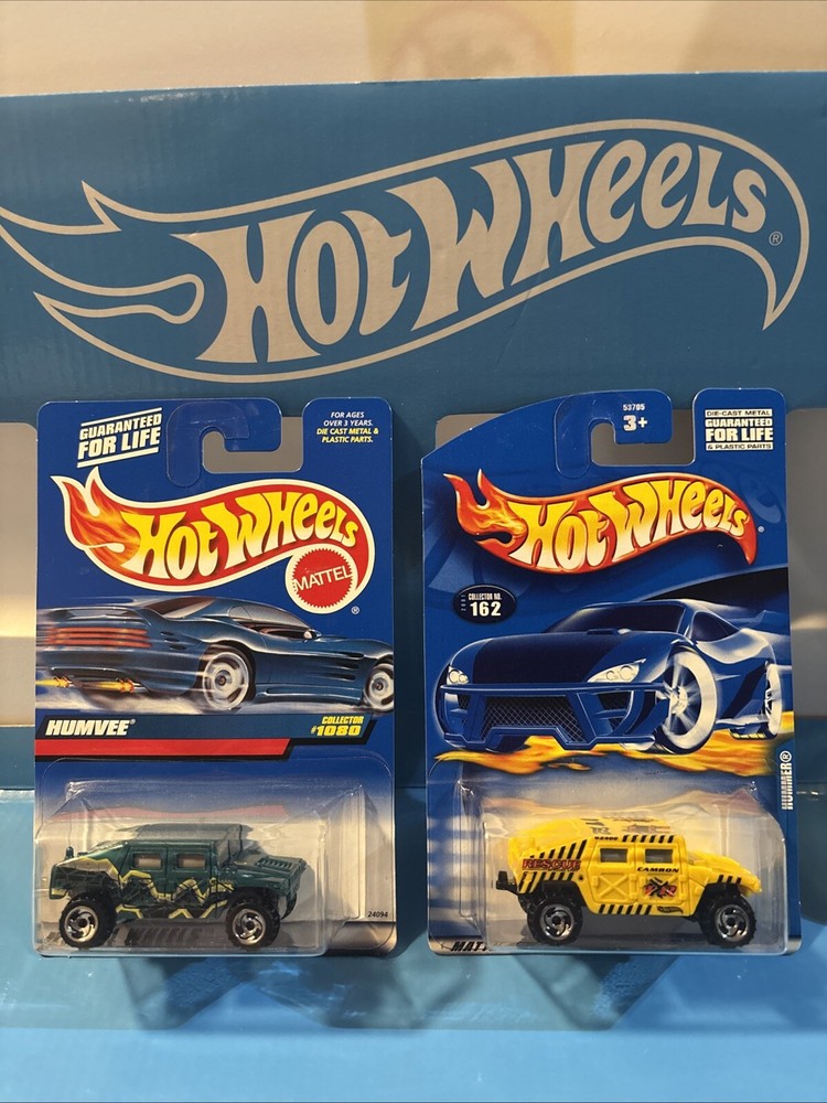 Hot Wheels Humvee/Hummer Two Vehicle lot  *Green/Yellow*