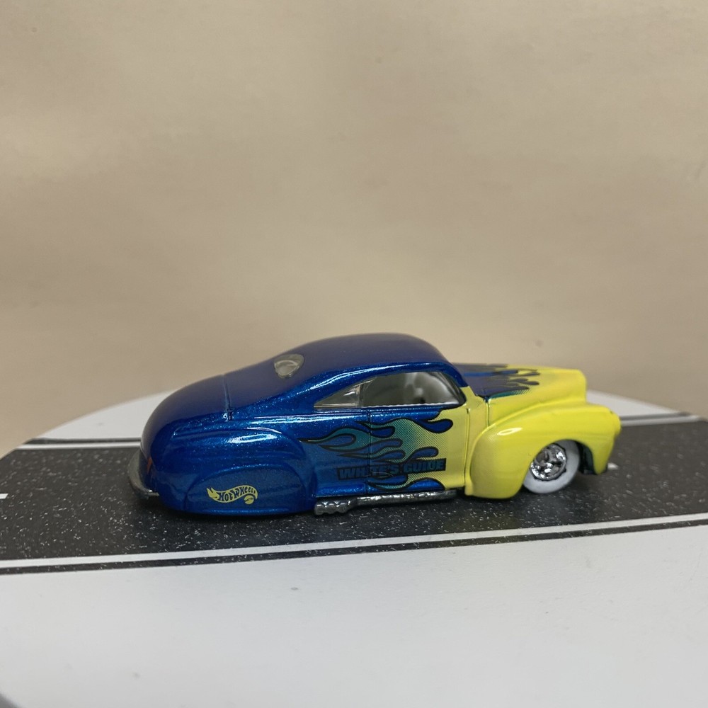 CUSTOM Hot Wheels White’s Guide Tail Dragger Blue/Yellow Flames w/White Walls NM