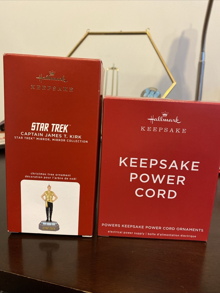 Hallmark Keepsake Star Trek Captain James T. Kirk Ornament  & Power Cord QX16061