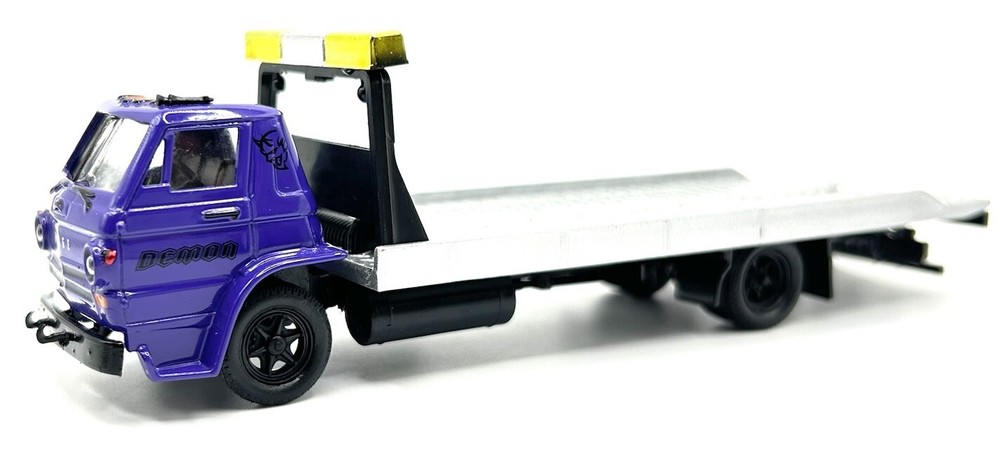 M2 MACHINES AUTO HAULERS 1970 DODGE L600 FLATBED LOOSE