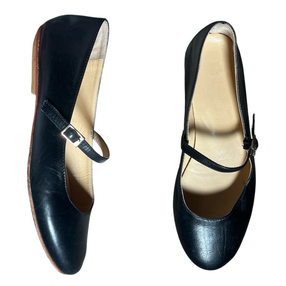 black leather italian made mary janes/ballerina flats size 6 women