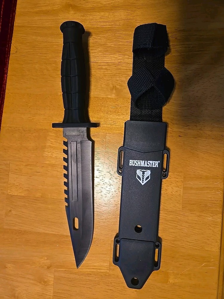 Fixed Blade Bushmaster Survival Knife / New In Box BK4655