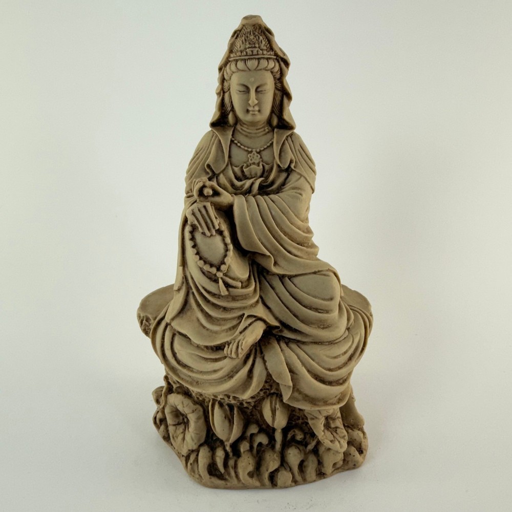 Kwan Yin Kanzeon Statue 7