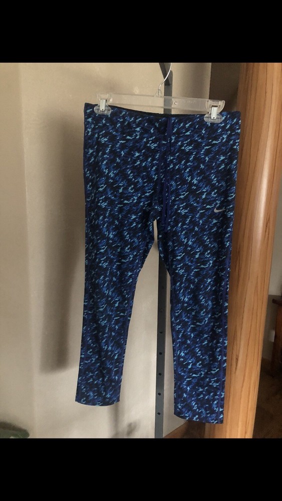 Womens Nike Drifit Leggings size M EUC