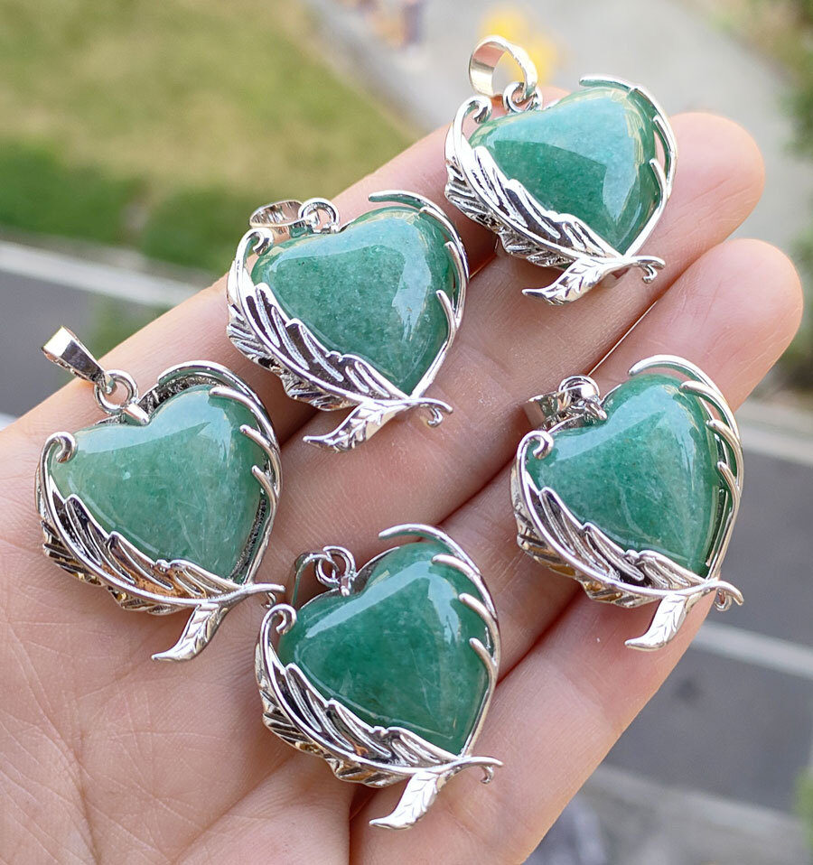 10pcs Natural Aventurine Gems Heart Leaf Pendants Magic Reiki Amulet Lucky