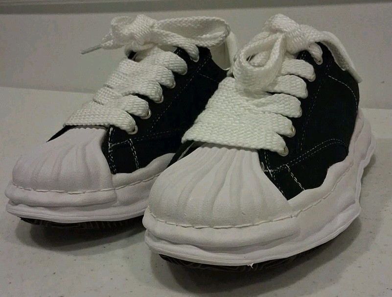 MAISON MIHARA YASUHIRO BLAKEY Low OG Black / White Canvas Sneaker Size 37
