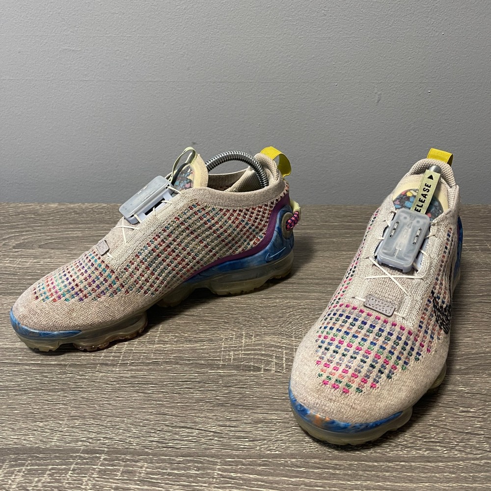 Nike Air VaporMax 2020 Flyknit Women's Shoes 8.5 Multicolor Sneakers CJ6741-001