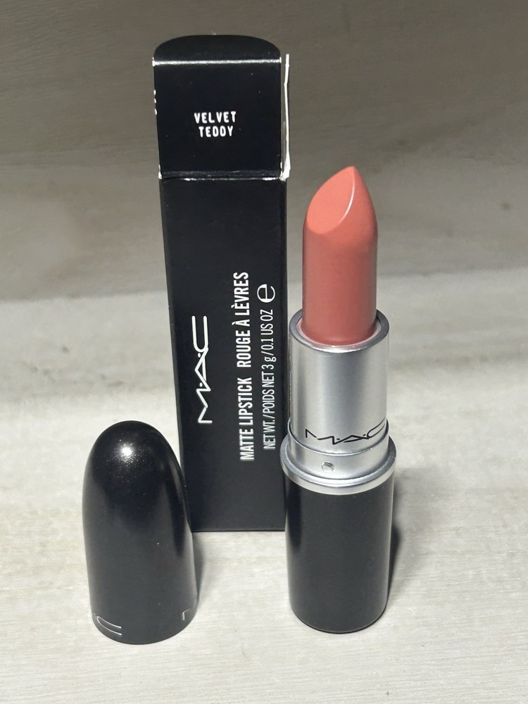 MAC Velvet Teddy Matte Lipstick New in Box