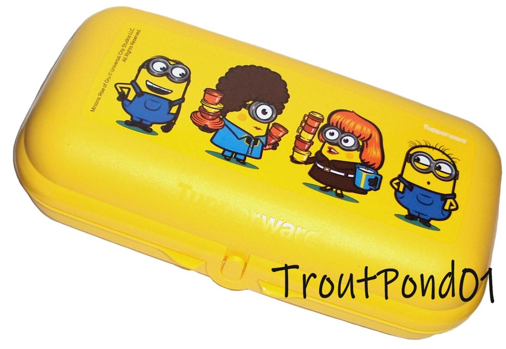 Tupperware Minions Packables Hoagy Sandwich Keeper Container Box Oyster Yellow
