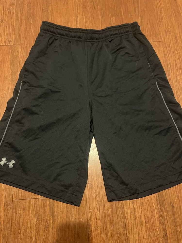 Under Armour Men’s Lightweight Loose Fit Training Shorts Mesh Medium Gym Black