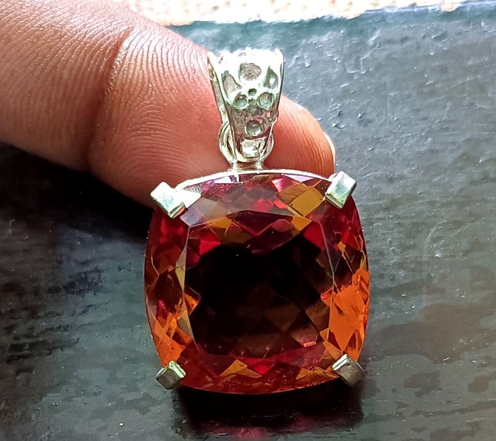 60.45 Ct Natural 7 Color Zultanite Pendant 925 Silver Loose Certified Gemstone