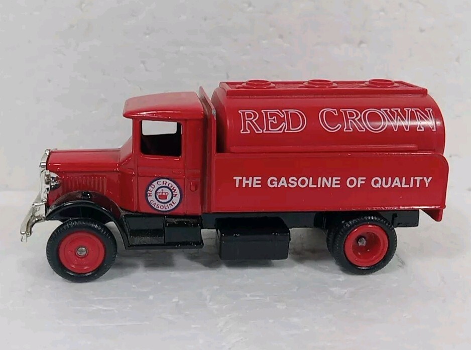 Lledo Standard Oil Red Crown Gasoline Tank Truck Chevron Made In England 1:64