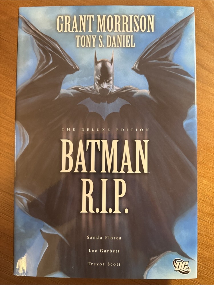 Batman R.I.P. Deluxe Edition Hardcover – DC Comics 2009
