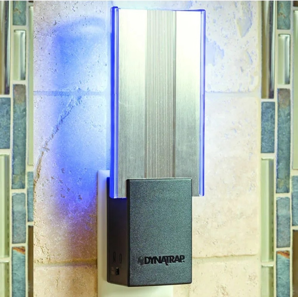 Brand New Dynatrap Indoor Insect Trap, 2 AC OUTLET, 2 Extra Glue Card.