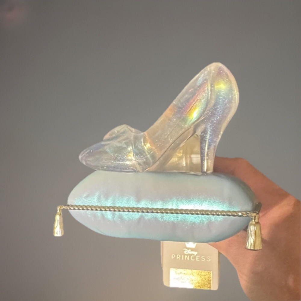 Bath & Body Works Disney Cinderella Slipper Light-Up Wallflower Plug