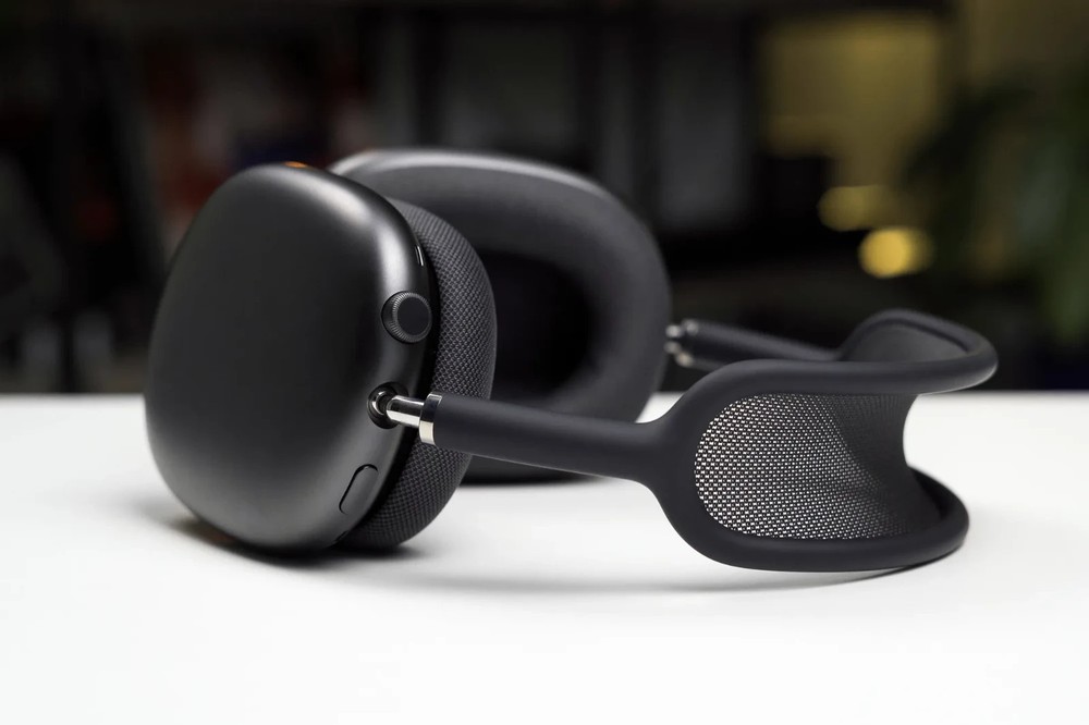 Apple AirPods Pro Max Wireless Headphones Space Gray MGYH3AM/A