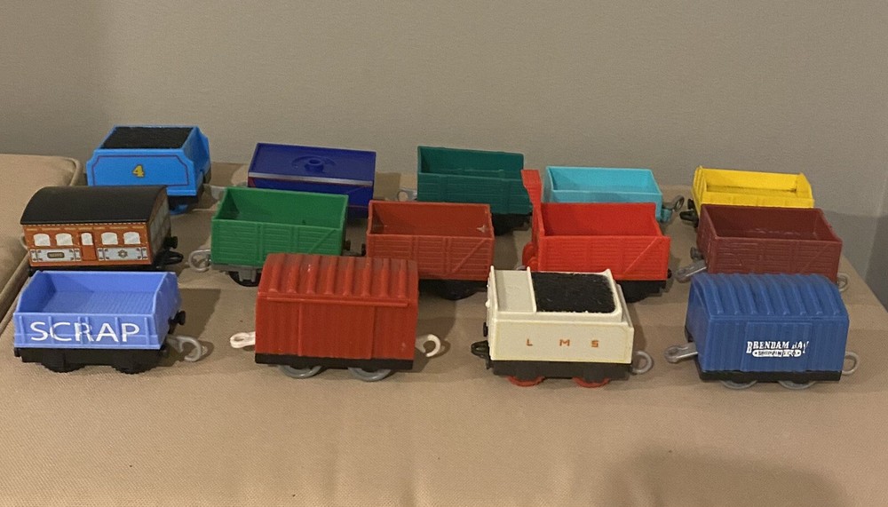 Thomas & Friends Trackmaster Cargo Lot of 14 Empty Wagon Truck Cars