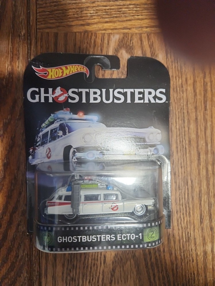 Hot Wheels Premium Ghostbusters ECTO 1 1/64 Real Rider Model Kit