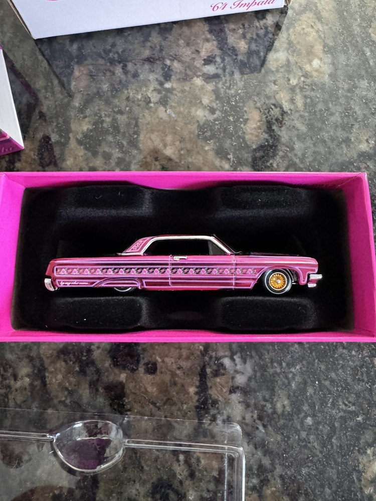 Hot Wheels RLC Rose'n One Lowrider 1964 Chevy Impala 04855/20000 Limited ‘64