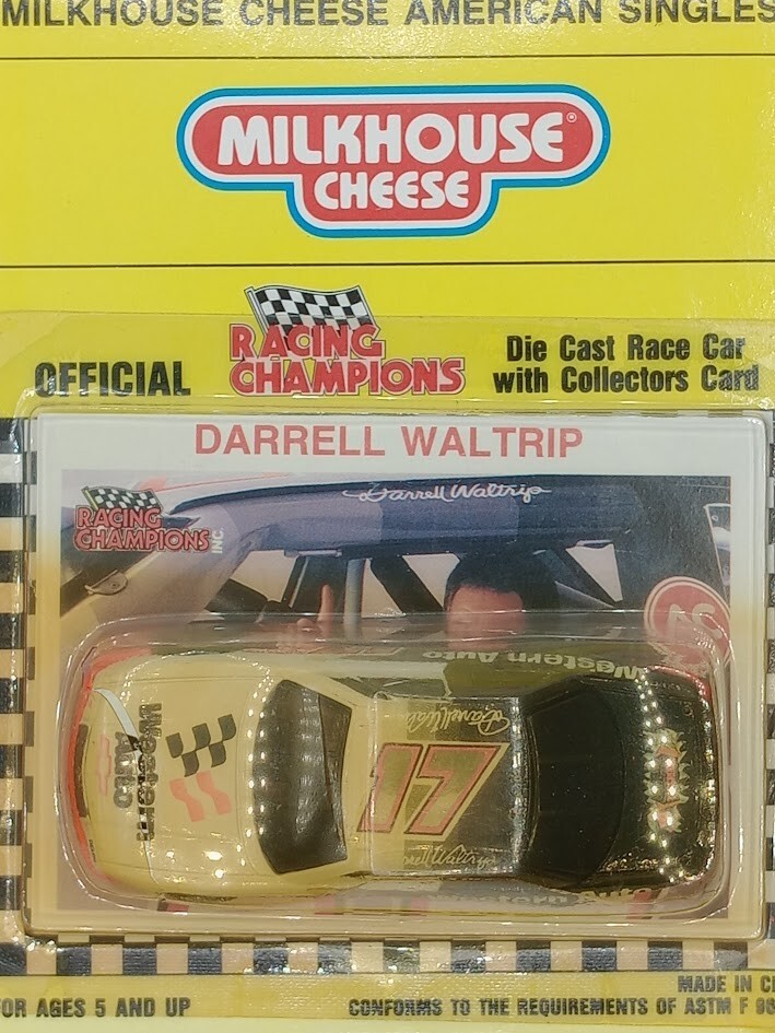 1:64 Racing Champions Darrell Waltrip #17 Western Auto Milkhouse Cheese Diecast Car