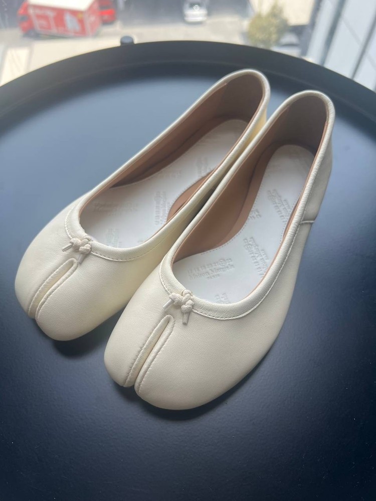 Maison Margiela Tabi Flat Ballerinas – White, Size 39 ,25.5cm