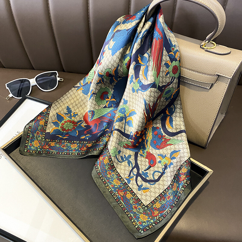 New Boutique 100% Silk 12 Momme Scarf Printing Square Big Neck Scarf 70CM.