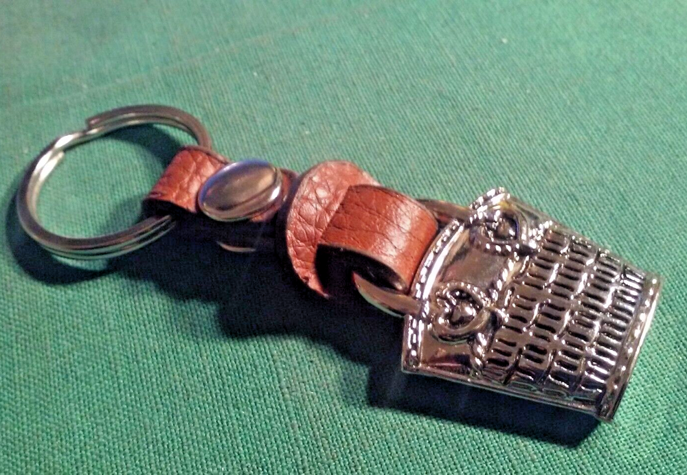 Cesta Cartera Bolso Temático Llavero Anillo Cartera Cremallera Tirar Etiqueta Pestaña con Correa de Cuero