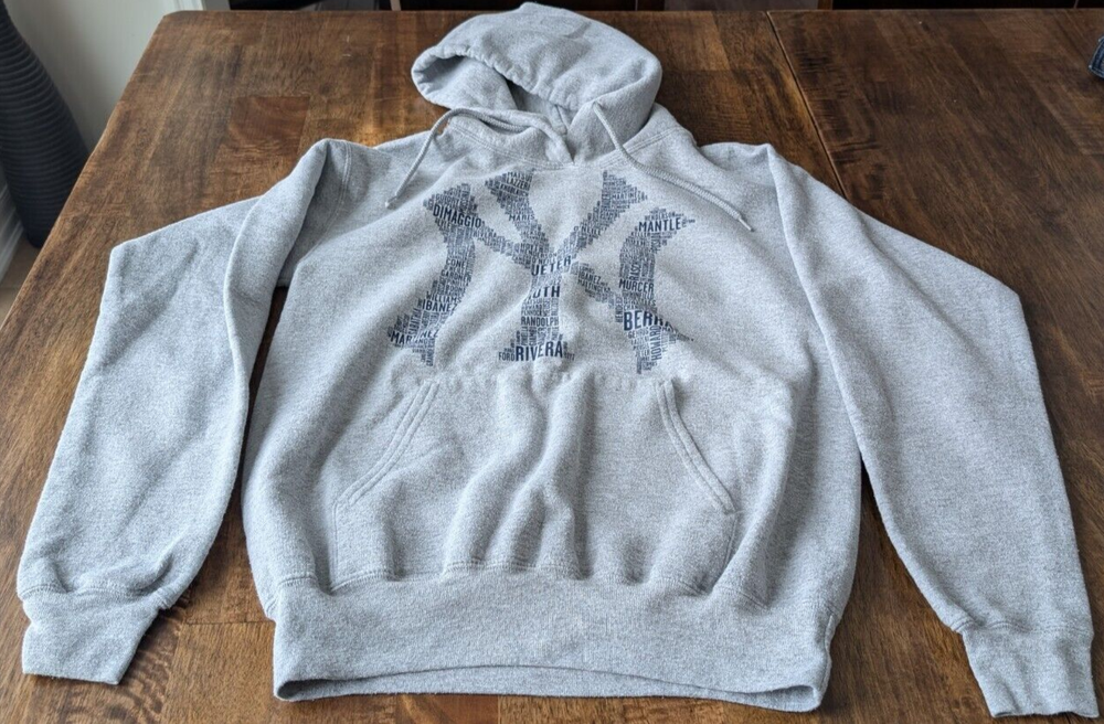 New York Yankees Mens Grey Pullover Hoodie Size Small