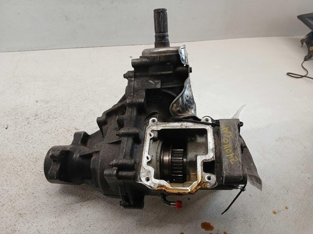 Used Right Headlight Assembly fits: 2002 Subaru Forester Right Grade B