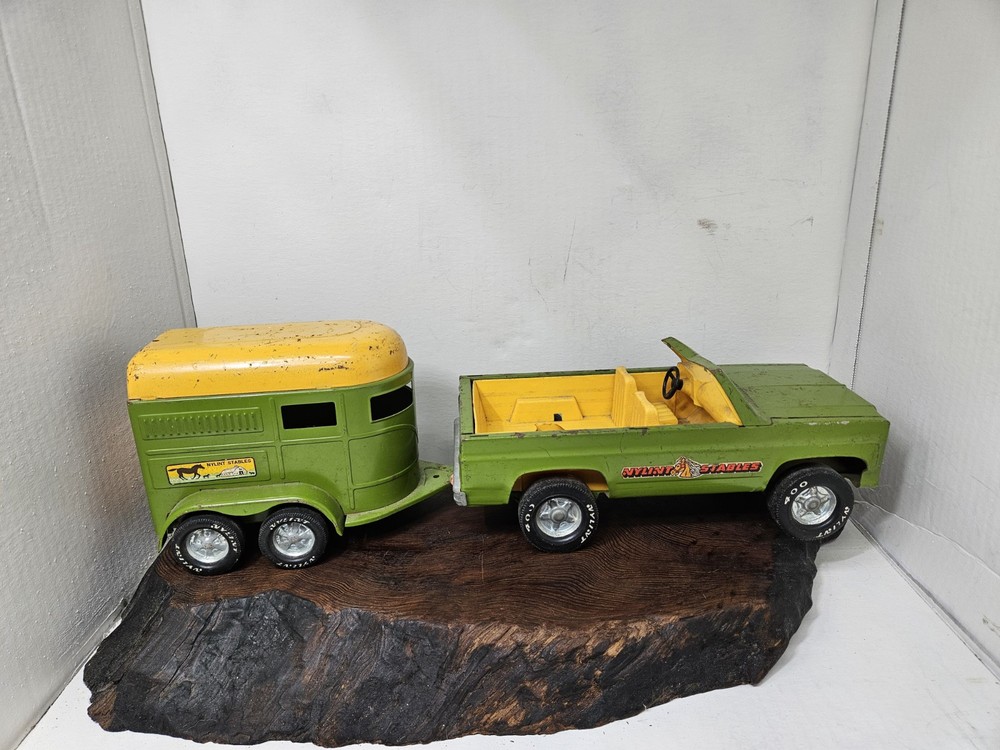 1970s Nylint Stables Truck Trailer Chevy No 650 Green Vintage Toy Missing Grill