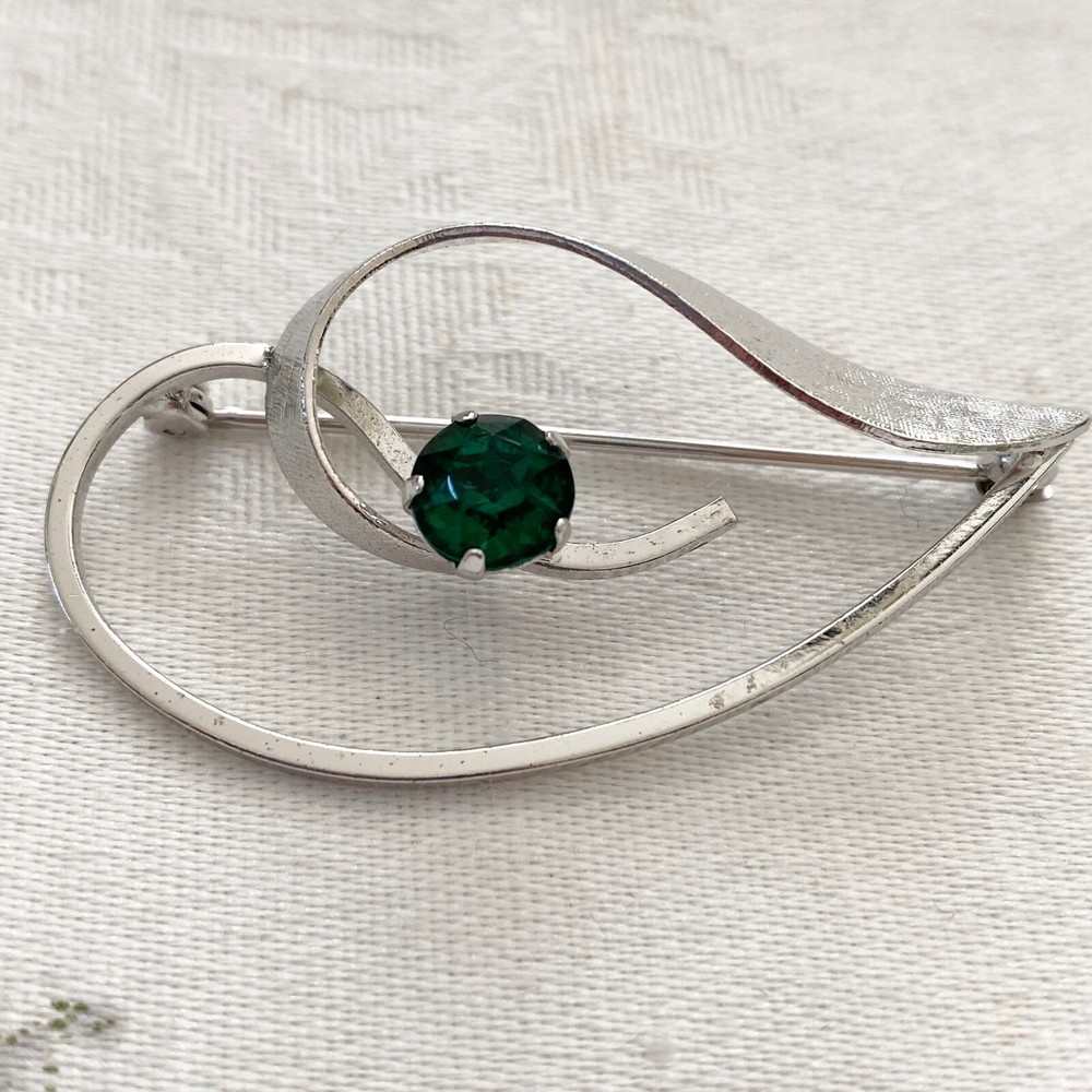 Vintage 925 Sterling Silver Green Gemstone Leaf Heart Brooch Pin  