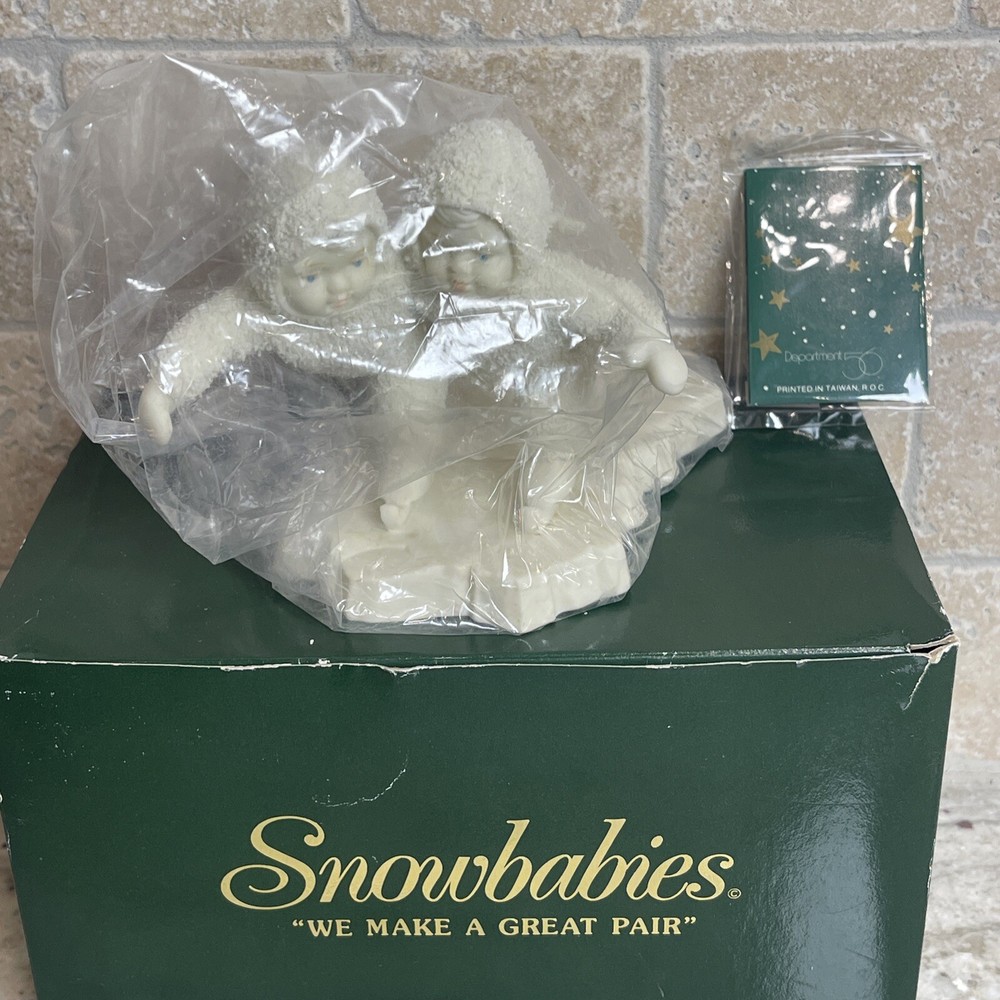 Adorable Snowbabies Miniatures - Perfect Collectible Pair