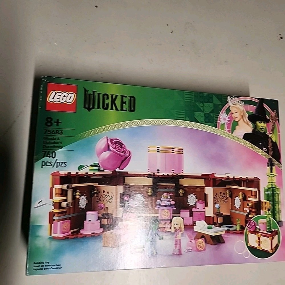 Wicked LEGO 75683 Glinda & Elphaba's Dormitory Set Lockbox Display -NEW